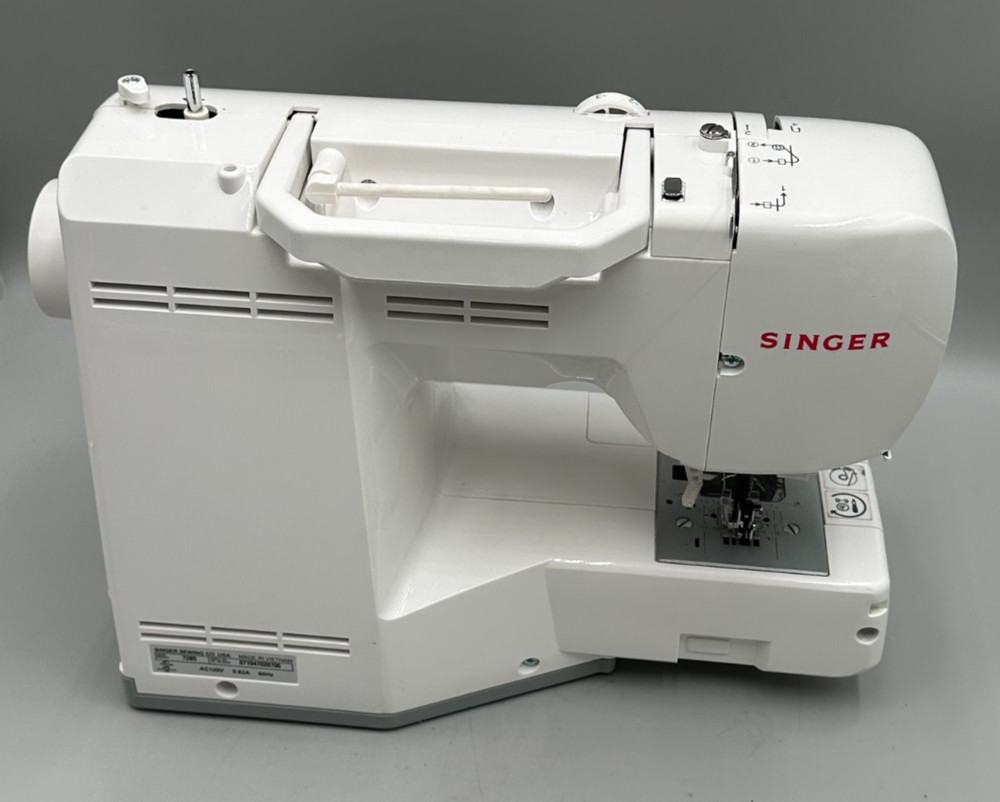 SINGER Patchwork 7285Q Sewing And Quilting Machine Good Condition