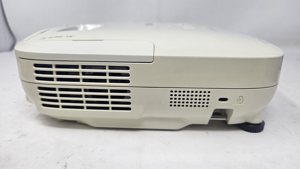Epson EX3200 LCD Projector