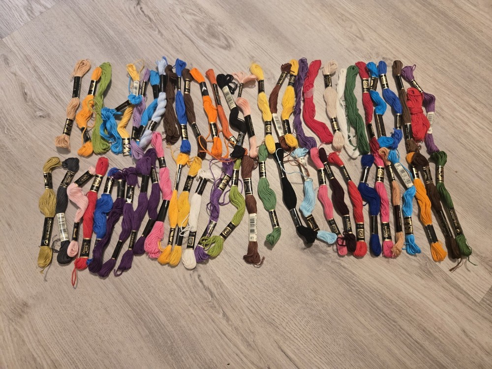 Craft Threads Lot Of 58