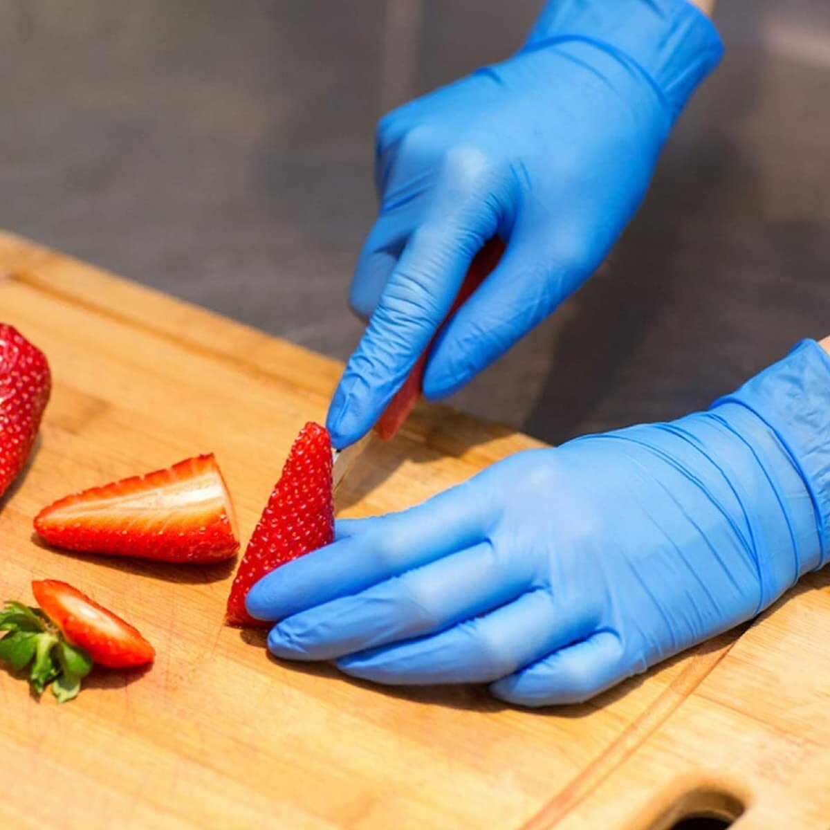 Disposable Vinyl Gloves, Food Safe, Latex-Free Powder-Free Blue Plastic Gloves