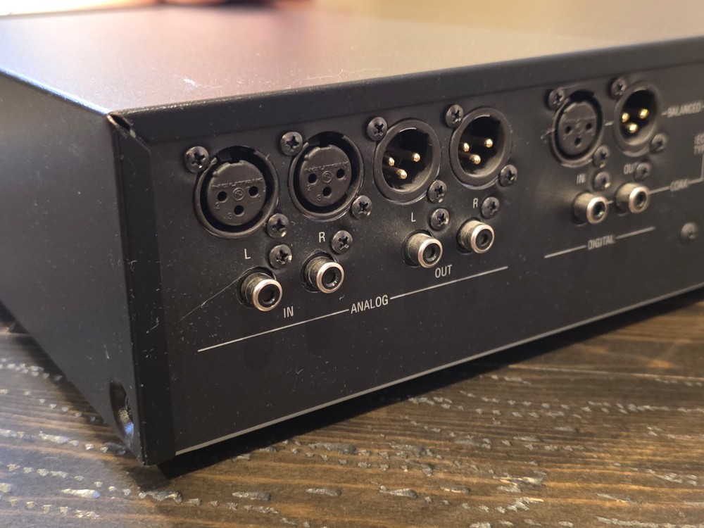 Alesis Masterlink ML-9600 Hard Disk Mastering Recorder with Remote - Open Box