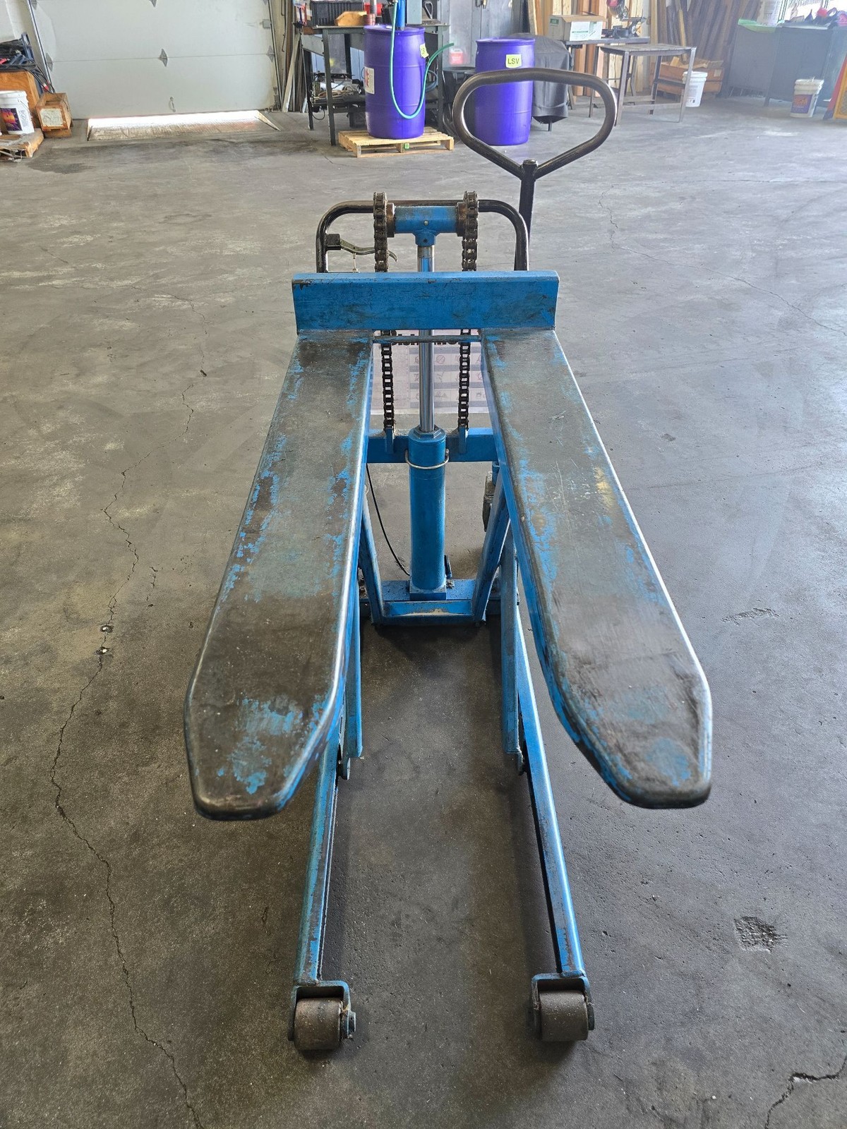 Bishamon SkidLift Foot Operated Skid Truck, 2200 lb. Capacity