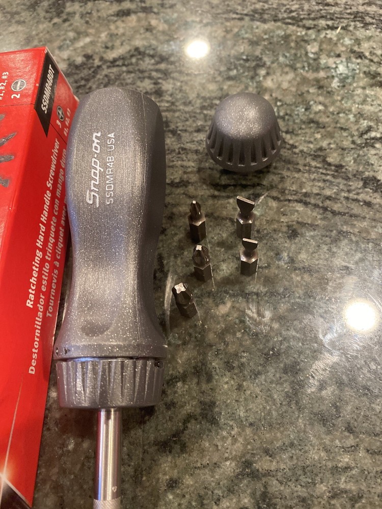 Snap On ssdmr4bdt ratcheting screwdriver with 5 bits dark titanium