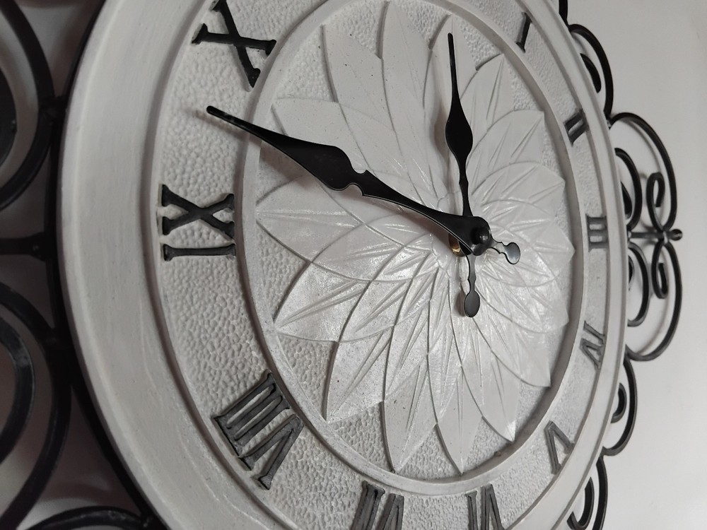 WALL CLOCK - 55x55cmm clock diameter 30cm