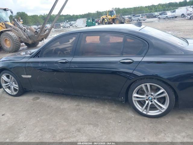 750IL 2012 Glove Box 4912019