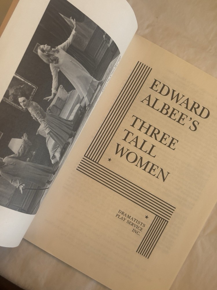 THREE TALL WOMEN Edward Albee - Dramatists Acting Edition SCRIPT