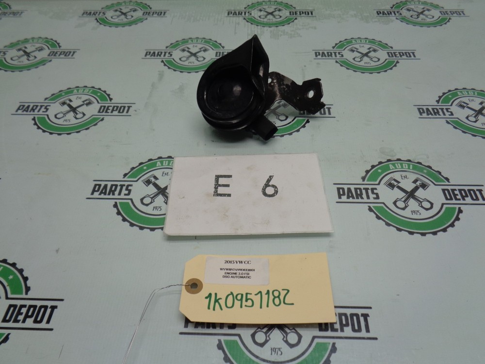 VOLKSWAGEN LOW NOTE PITCH HORN OEM