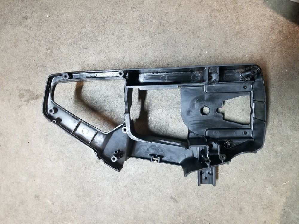 MCCULLOCH CHAINSAW CASE SIDE A