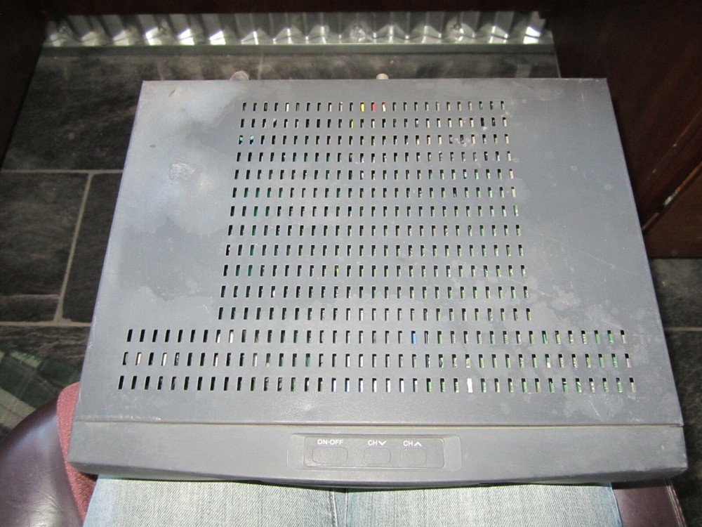 Directv Receiver model DRD223RD With universal remove