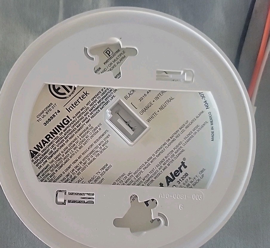First Alert 3120B Hardwired Smoke Alarm