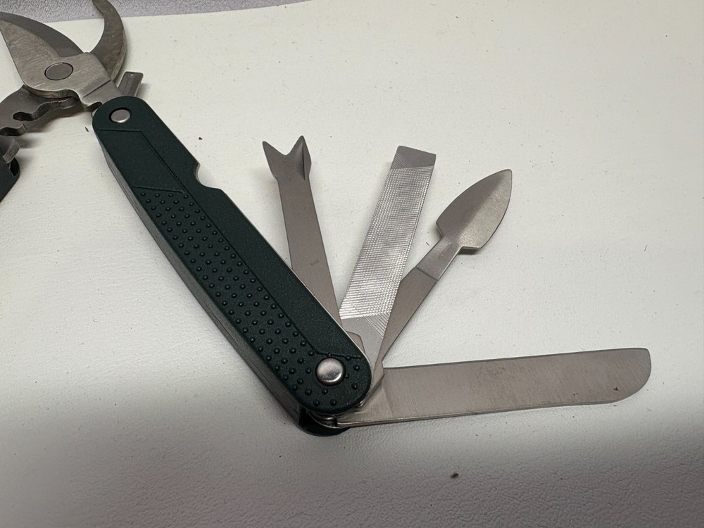 multi tool camping knife 10 tools green handle and pouch with shears 8" long
