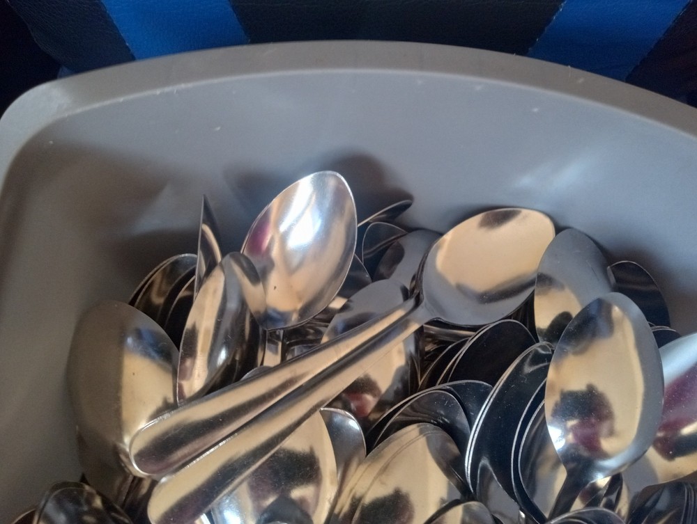 Sysco Spoons Lot Of 155
