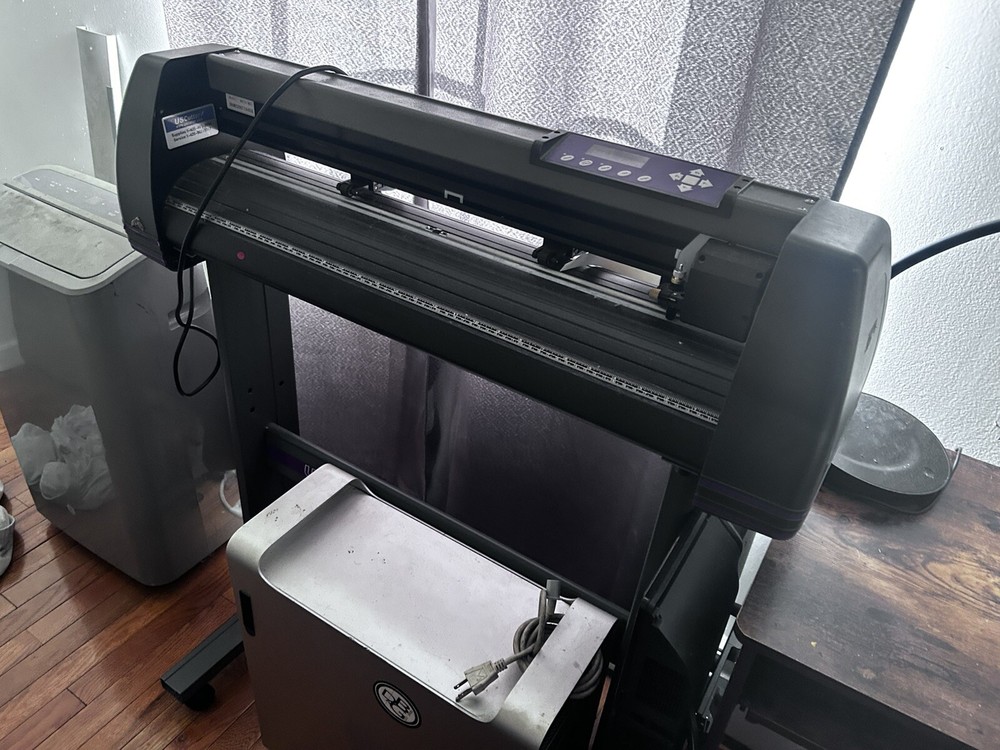 USCutter 16" Vinyl Cutter Plotter - ASDBGHH234