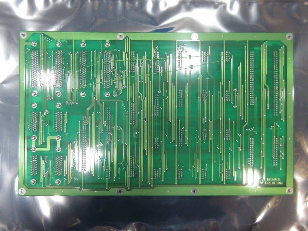 Kokusai D2E01310A Branch PCB Vertron Used Working