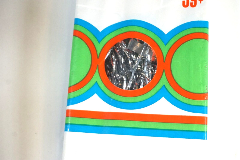 Union Wadding Co. Metalized Plastic Icicles525 Strands 18” Long