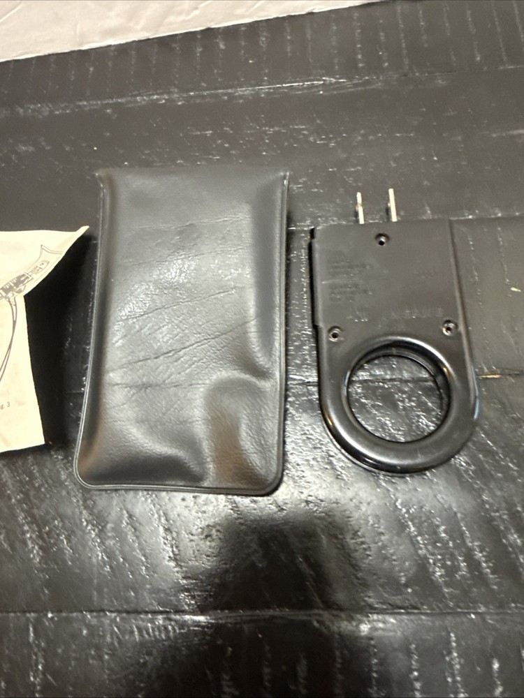 VINTAGE SPERRY ENERGIZER w/ CASE, E-1