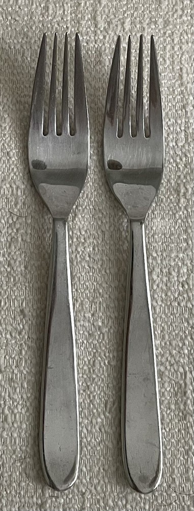 Oneida Stainless HALLENDALE 2 Dinner Forks