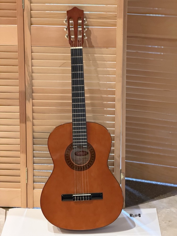 STAGG C542 Pack Beautiful Tone Classical Guitar | Nylon Strings