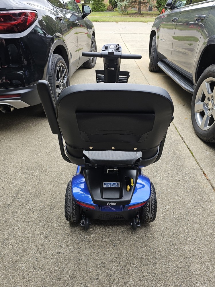 Pride Victory 10 Mobility Scooter Blue Weight Capacity 400 lbs Slight Usage