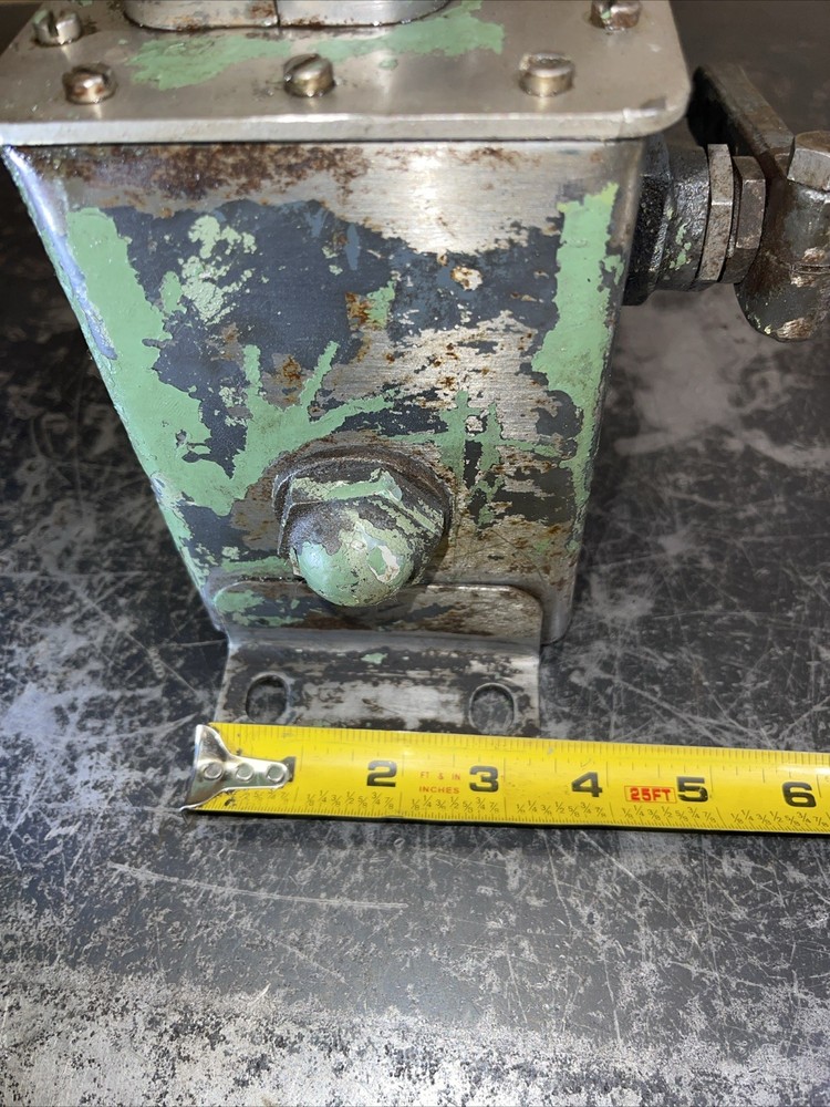Madison Kipp Model FD 7 Feed Mechanical Oiler Used Machine Ratchet Driven