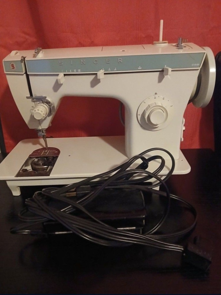 SINGER 258 Electric Sewing Machine