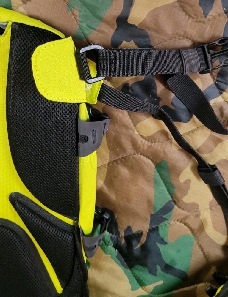Geigerrig Hydration Pack Neon Yellow