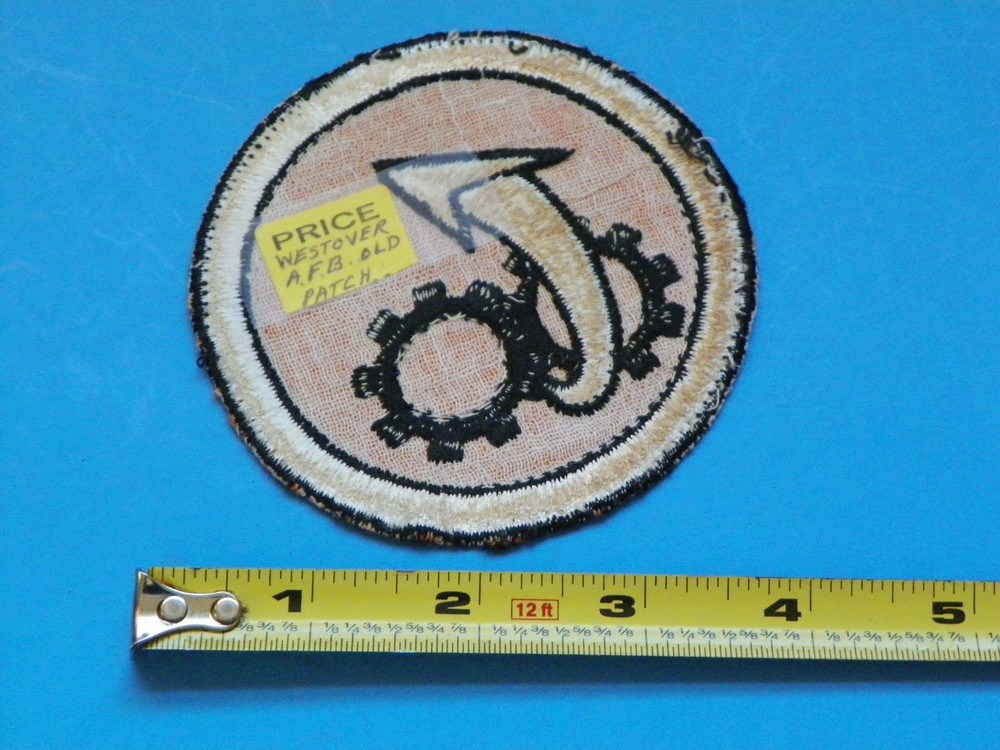 WWII ORIGINAL U.S. WESTOVER AIRFORCE BASE CHICOPEE, MASSACHUSETTS JACKET PATCH