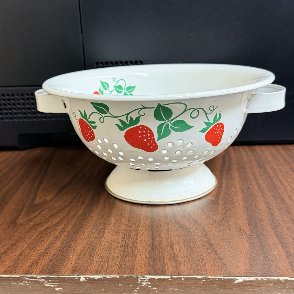 Strawberry Colander Strainer Teleflora 1983 White Enamel Ware CottageCore