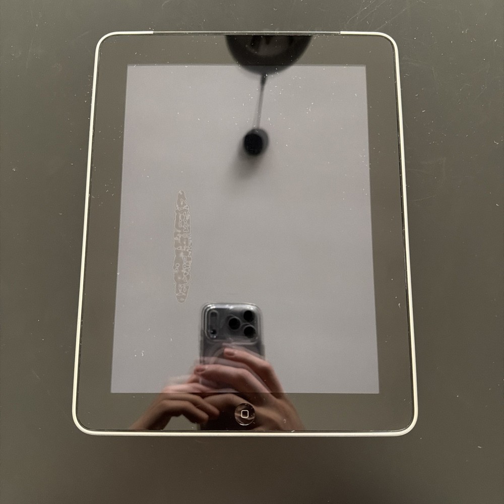 Apple iPad First Generation 64GB Silver (Read Description)