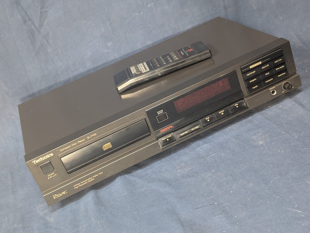 VINTAGE 1989 Technics SL-P102 CD Compact Disc Digital Player with Remote Tested