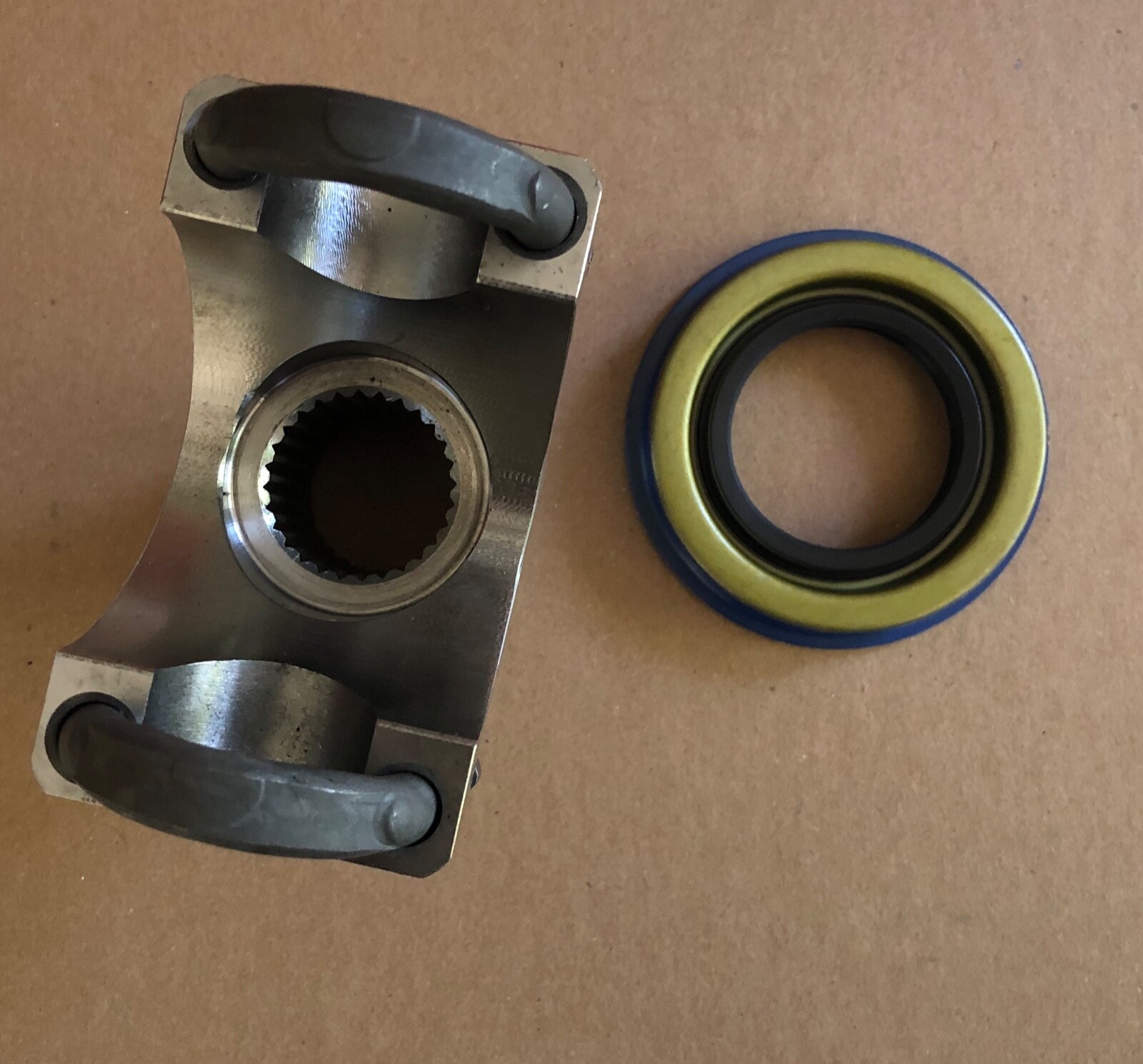 Ford 9" Inch Dayton 1350 Billet Steel Yoke 28 Spline with Seal and Straps