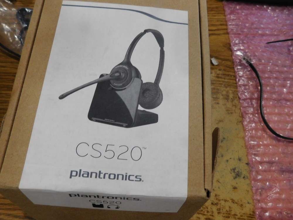 Plantronics Model: CS520 Headset Cradle with AC Adapter.