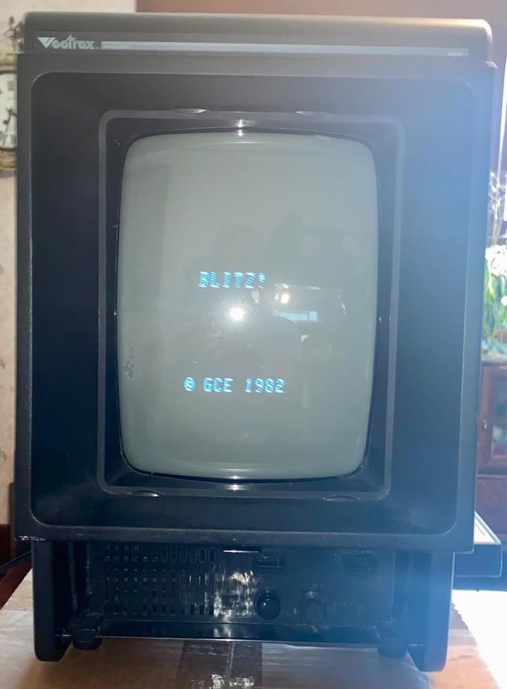 Vectrex~Milton Bradley~HP 3000 Arcade System Video Game Console