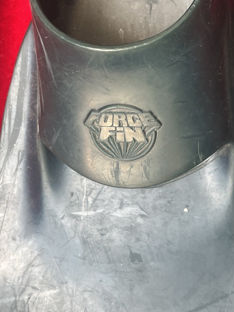 Force Fin Black Medium
