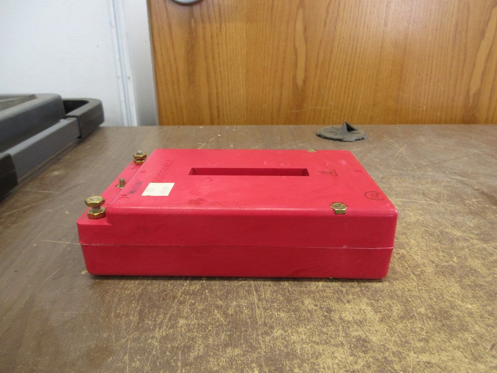 Eaton Current Sensor 151D995G08 800A Used