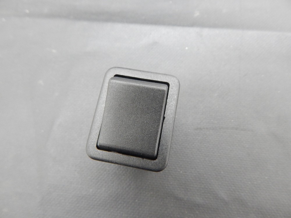 DREEFS 2WIXII/5143 RECTANGULAR ROCKER SWITCH 16A 250V BLACK - FAST SHIPPING