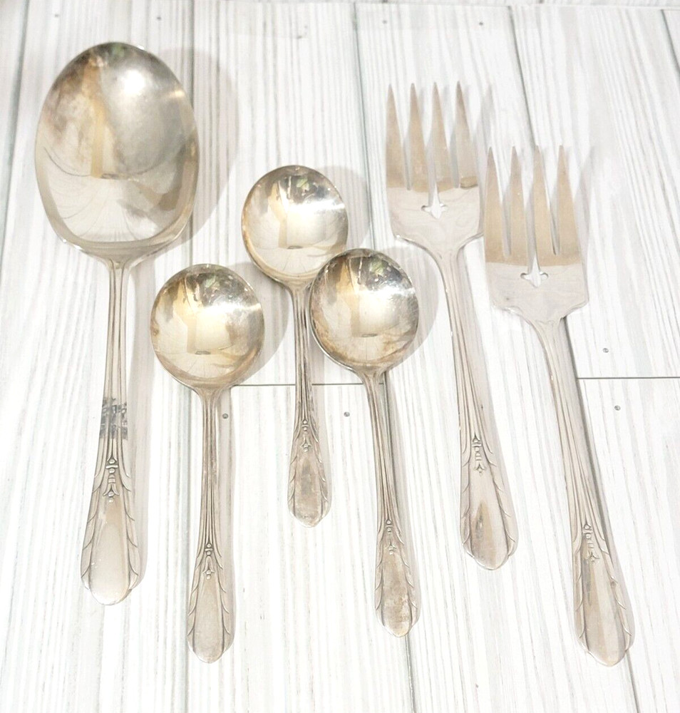 Oneida Genesse Flatware Silverplate Lot Scroll Lynwood Memory Spoons Forks