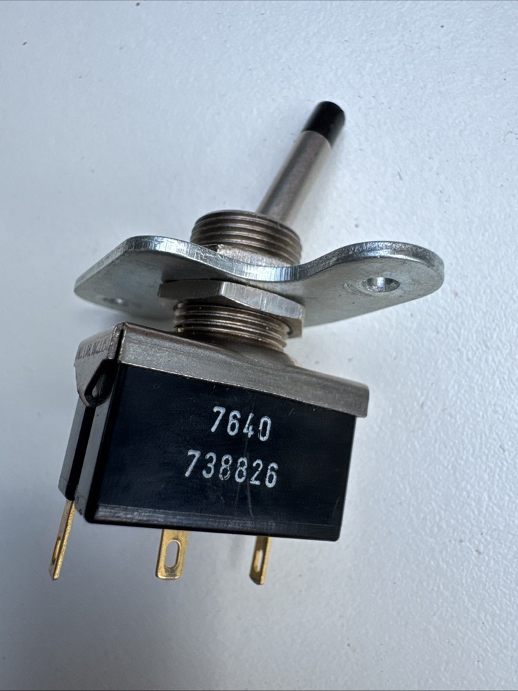 Airpax 282-2-3-1 7640Toggle Switch