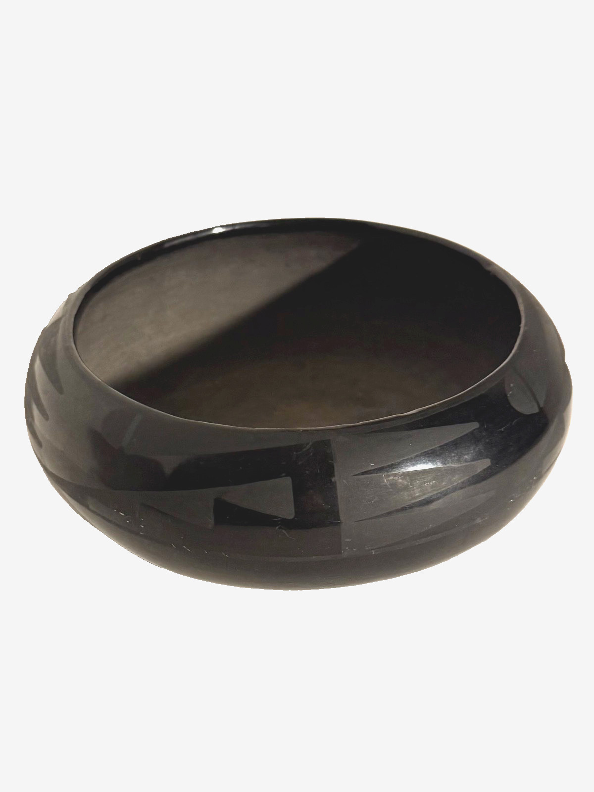 MARIA MARTINEZ (1887-1980), CLASSIC “MARIE” BLACK-ON-BLACK 9” POTTERY BOWL