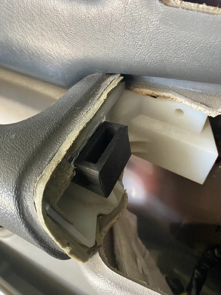 2003-2007 Silverado Tahoe Yukon Window Switch Armrest Repair Inserts (PAIR) L+R