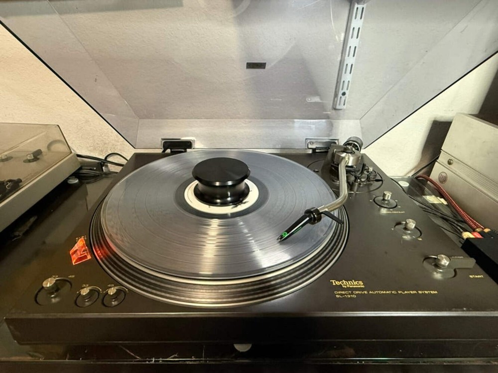 Technics SL-1310 Direct Drive Turntable Serviced [Deoxit] Tested - Auto Return
