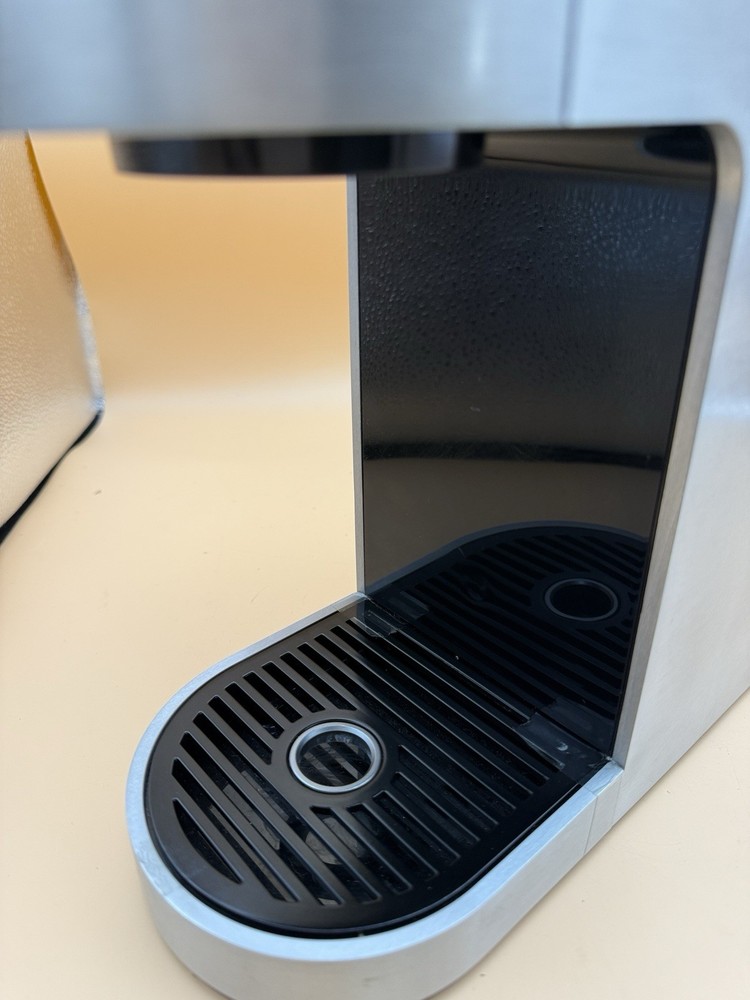 RARE Keurig K115 Stainless Brewer-Touchscreen - UNRELEASED MODEL Prototype?