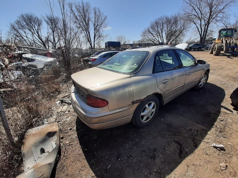 REGAL 2002 High Mounted Stop Light 935836