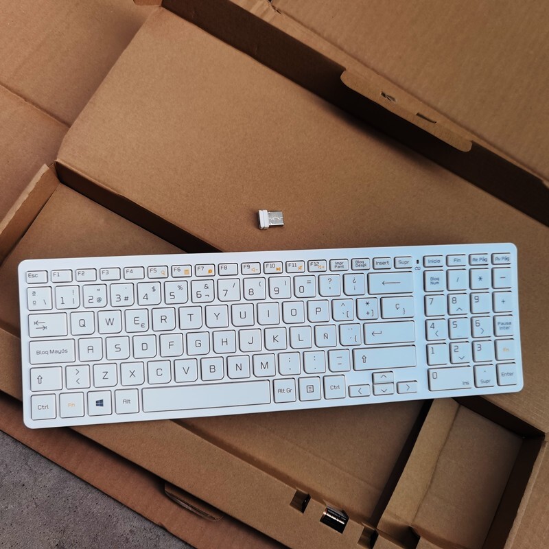 Spanish layout white wireless keyboard for LG