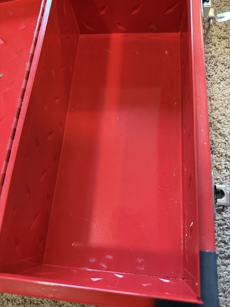 Supreme Diamond Plate Tool Box