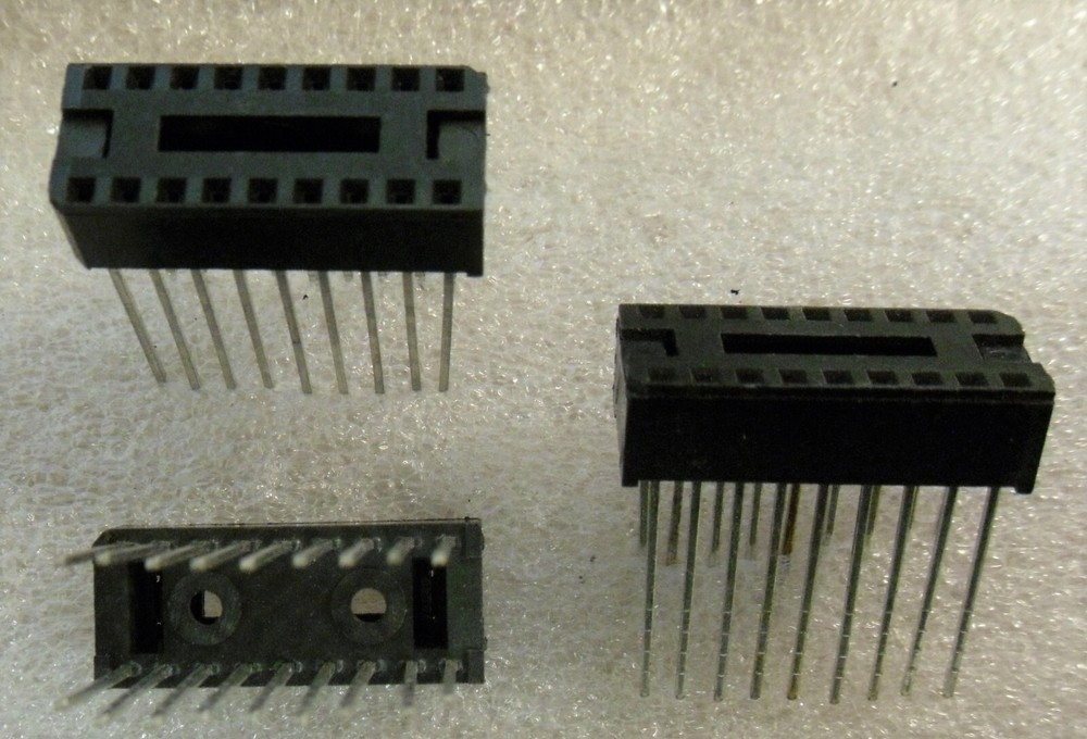 18 Pin Wire Wrap DIP Socket - Dual Wipe Pins - Texas Instruments