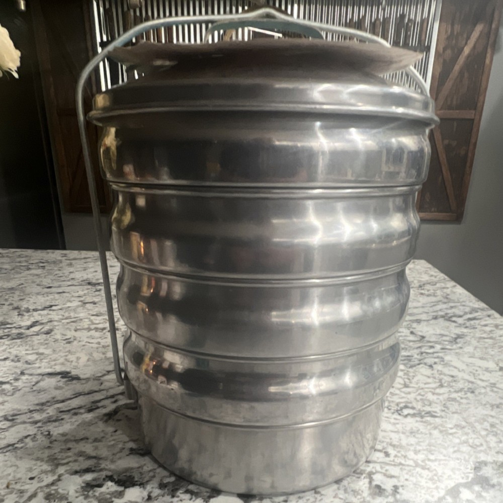 Regal Aluminum 5-Compartment Lunch Container Set Silver Handle Lid