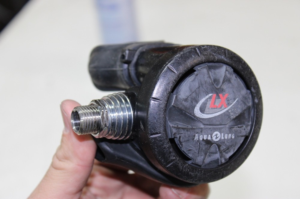 Aqualung   LX Scuba Regulator