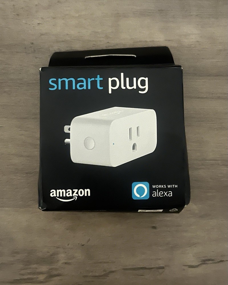 Amazon Smart Plug White, Compatible with Alexa, New