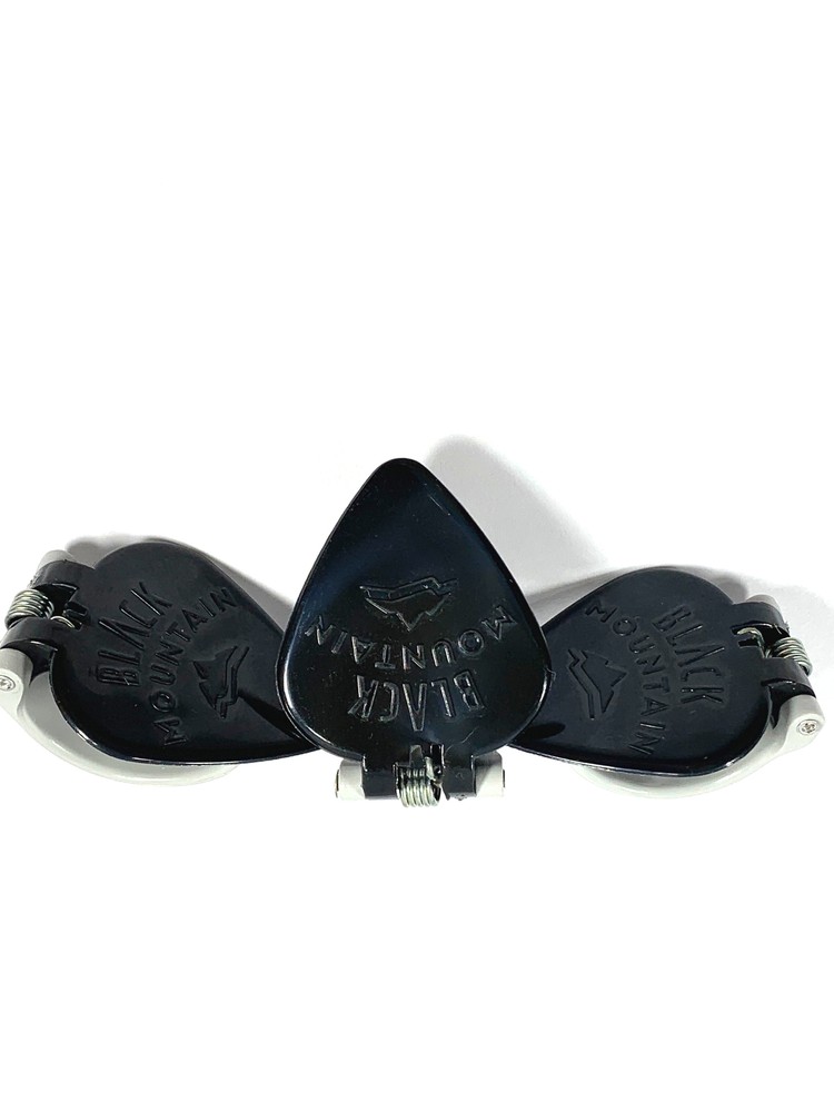 Black Mountain Thumb Pick - Three Picks Spring Fit Medium Thumb Flat Pick